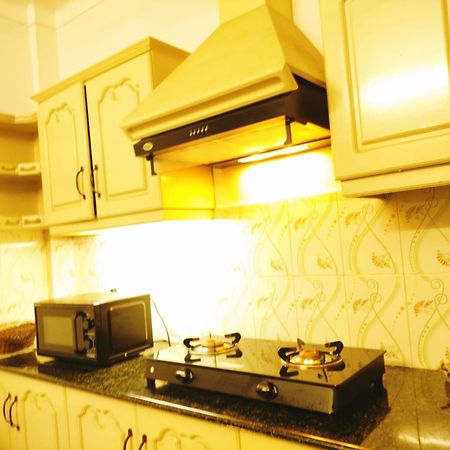 Hotel Jj Inn Kochi Dış mekan fotoğraf